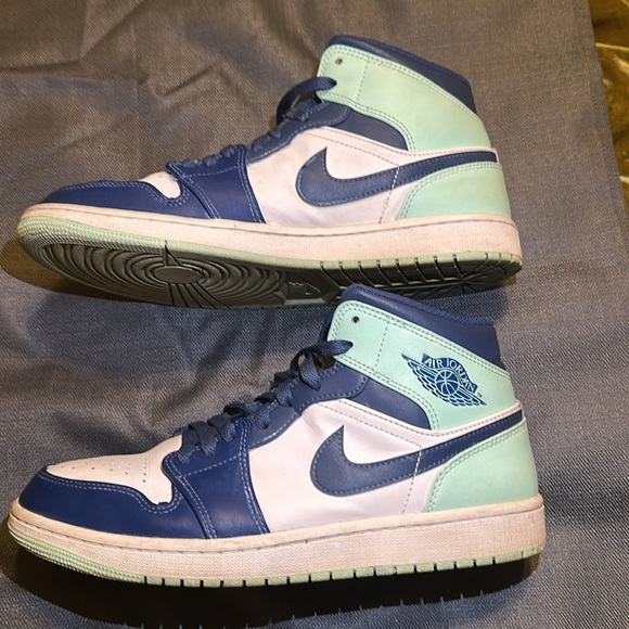 Nike Air Jordan 1 - Picture 5 of 10